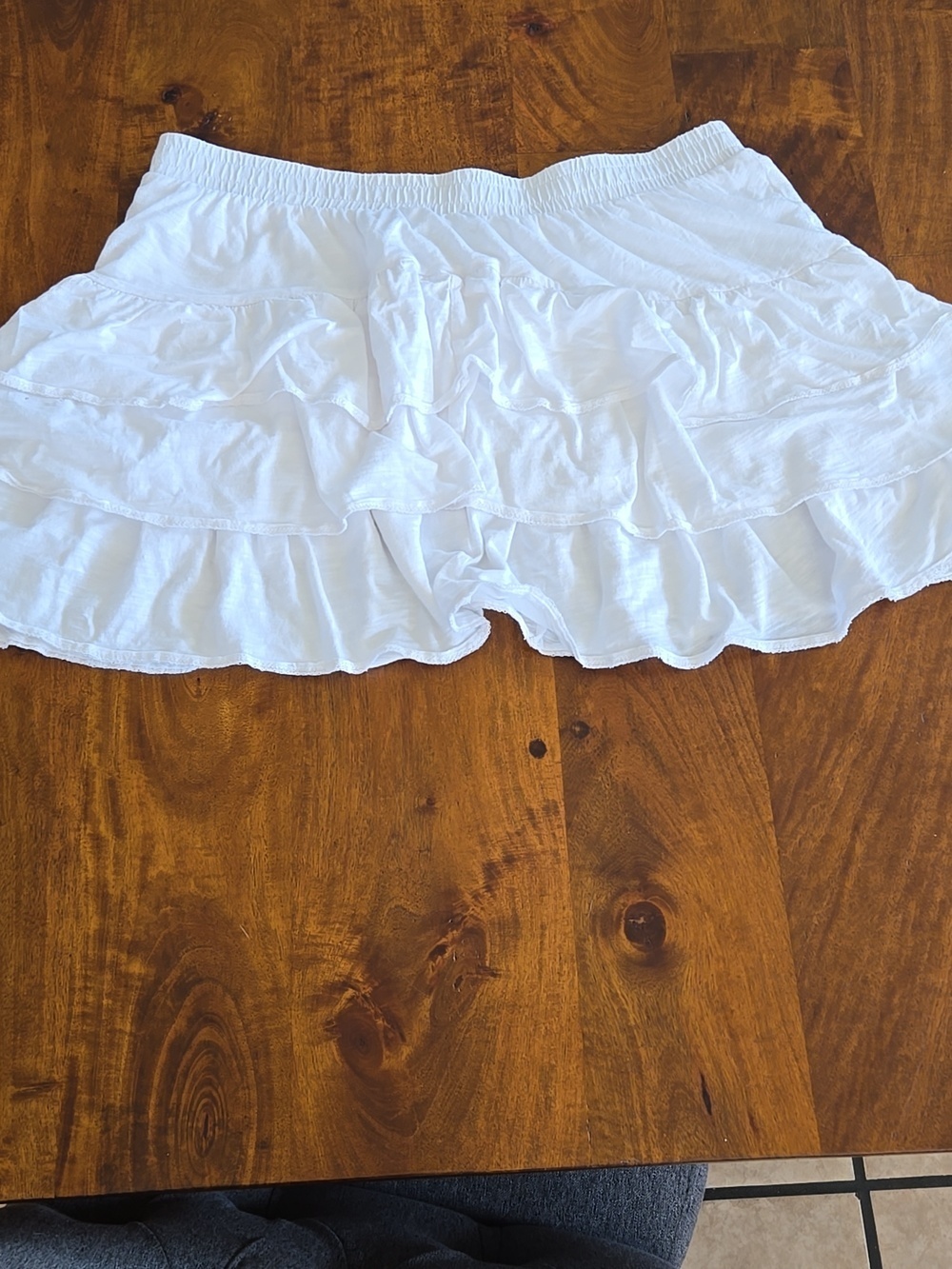 American Eagle White Ruffled Tiered Mini Skirt - Picture 7 of 8